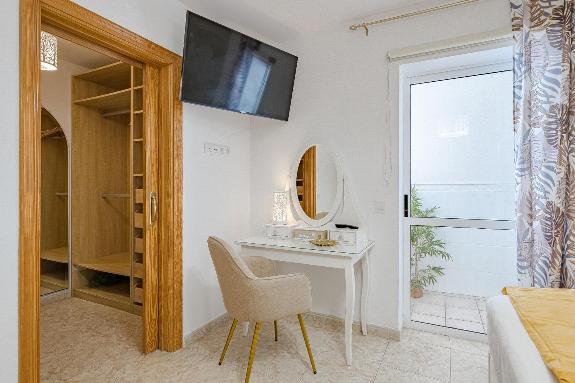 Casa Romantica Ocean View Alcala  Ngoại thất bức ảnh